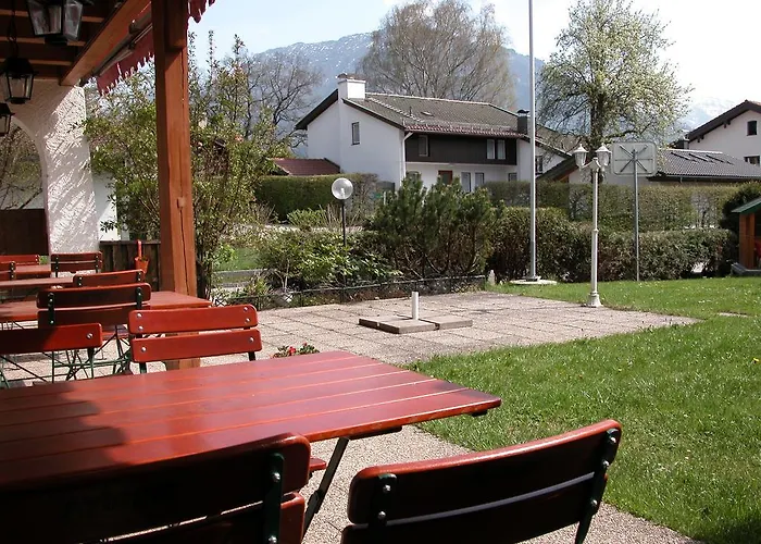 Hotel-restaurant Zum Hirschhaus Inklusiv Chiemgaukarte Hotel