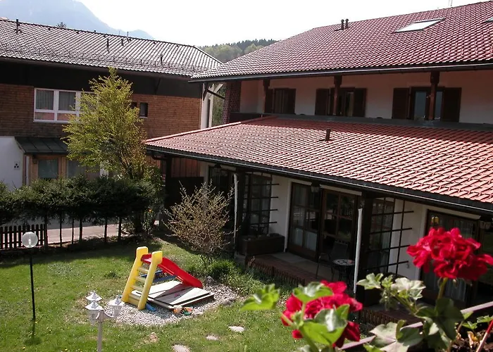Hotel Hotel-restaurant Zum Hirschhaus Inklusiv Chiemgaukarte 3*