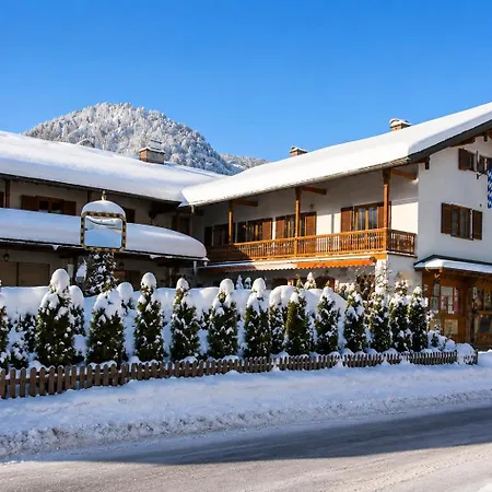 Hotel Hotel-restaurant Zum Hirschhaus 3*