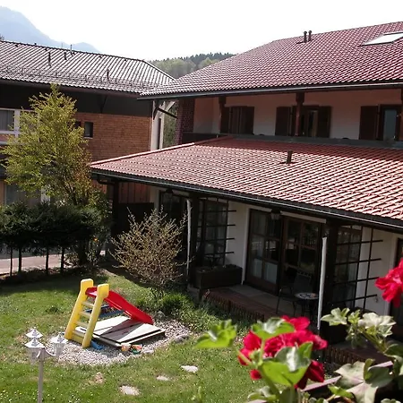 Hotel Hotel-restaurant Zum Hirschhaus Inklusiv Chiemgaukarte 3*