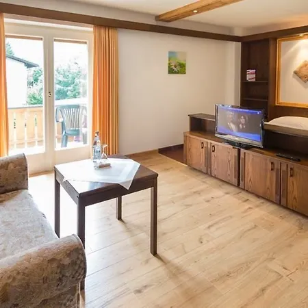 Hotel-restaurant Zum Hirschhaus Inklusiv Chiemgaukarte Otel 3*