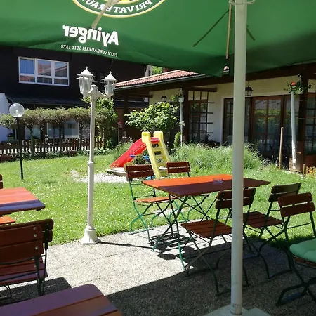 Hotel Hotel-restaurant Zum Hirschhaus Inklusiv Chiemgaukarte 3*