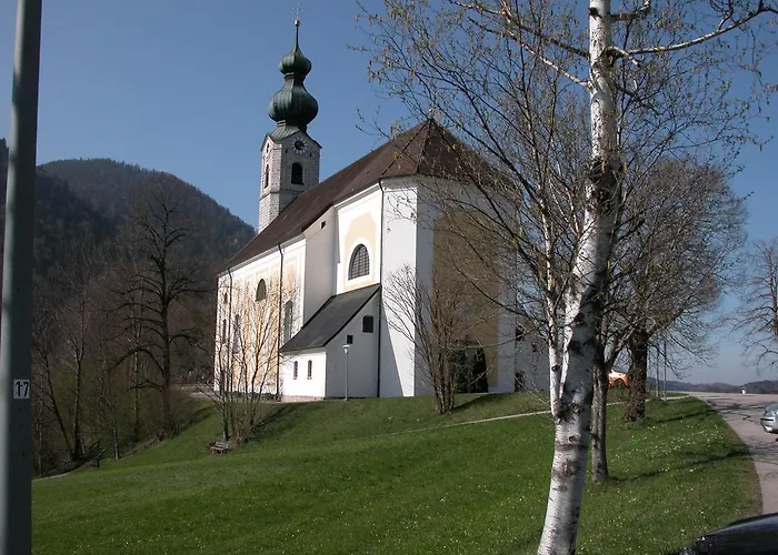 Hotel-restaurant Zum Hirschhaus Inklusiv Chiemgaukarte 3*